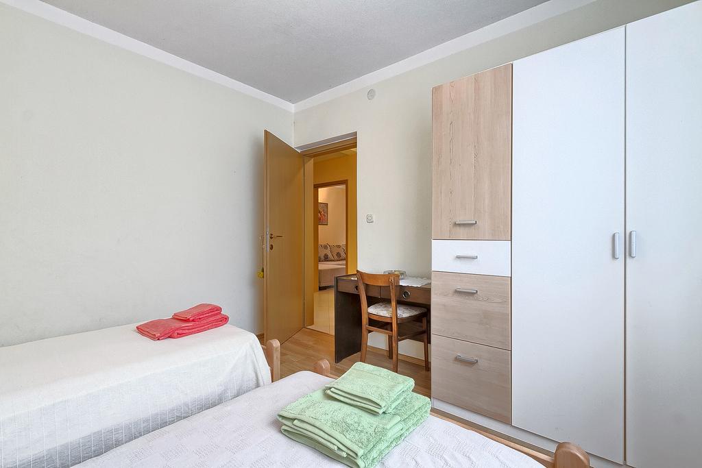 Apartments Valoda Nedescina ภายนอก รูปภาพ